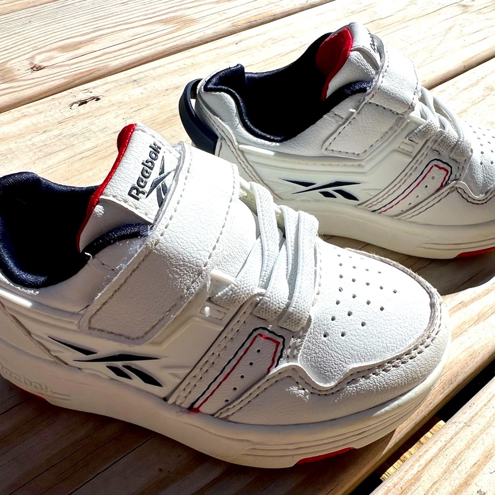 Reebok Toddler Sneakers size T6